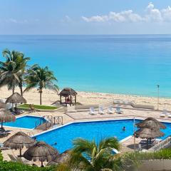 Brisas Shores Beach & OceanFront Apartments 1 or 2 bedrooms Cancun Hotel Zone