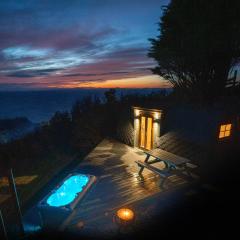 Sea View - Hot Tub, pet friendly