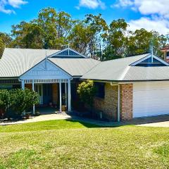 Perfect North Brisbane Retreat 4 bed