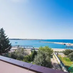 Apartments by the sea Semy