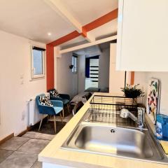 Petit studio avec terrasse