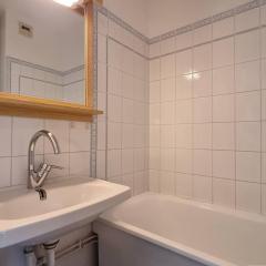 Appartement 2 pièces, 5 pers, proche pistes, commerces et télésiège, parking gratuit - FR-1-525-267