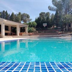 Alojamiento con piscina a 10 minutos de Puy du Fou Toledo