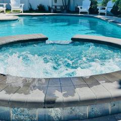Large pool! Ping Pong! 3 Bedrooms and 2 Bath!