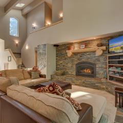 High Sierra at Dollar Point - Private Hot Tub, Close to Ski Resorts, Pet Friendly!