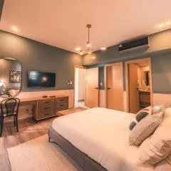 Breakfast Included at Regatta Living 802