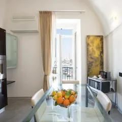 Maison Bleu LUXURY SUITE sul Porto di Trani