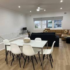 Bright Beautiful 3 Bedrooms Apartment - Bondi Junction