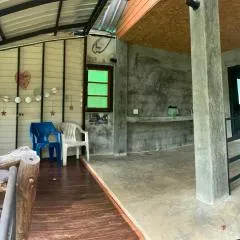 Pana and River Homestay Kang Krachan