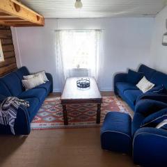 Real fisherman's cabins in Ballstad, Lofoten - nr. 11, Johnbua