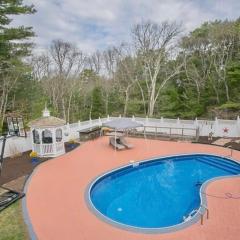 Stay On The Cape Vacation Rentals : Large Family Home With Pool Come Enjoy The Cape