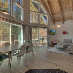 Moon Dune Chalet by Tahoe Getaways - Remodeled 3 BR Cabin plus Loft w Fenced Yard & Walk to Beach or Dining
