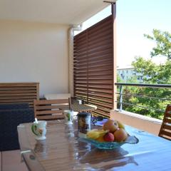 Spacieux 3 pièces avec terrasse, piscine et garage, à 2 pas de la plage – Saint Raphaël - FR-1-226A-274