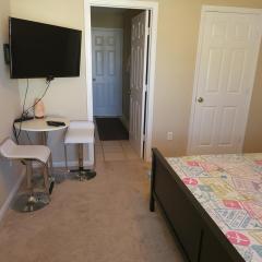 Sweet Private Bedroom3032 at Windsor Palms Resort Close To Disney 10 mins