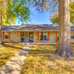 Norman Home with Fenced Yard and Grill 1 Mi to OU!