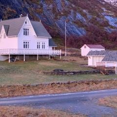 Nydelig landsted på vakre Nesland i Lofoten