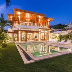 Stylish luxury ocean & ricefield view monthly deal