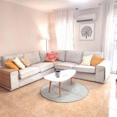 Spacious Apartment at Alicante Historic Centre & 3min walk to Beach