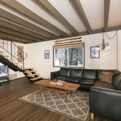 Pineland Chalet in Tahoe City - Classic Cabin Wood Fireplace Dog Friendly