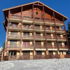Appartement skis aux pieds à La Joue du Loup