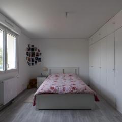 Le Panorama - Proche Circuit - 5p - Calme