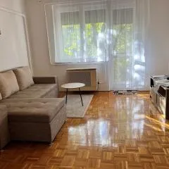 Karman Apartman - 2 bedroom entire flat in the center
