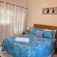 SUITE 4, BLUE PAVILION - Steps to BEACH