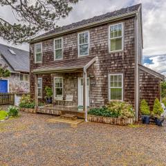 Cannon Beach Saltbox Cottage