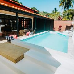 Casa c/ Piscina e Área Gourmet Perto da Praia