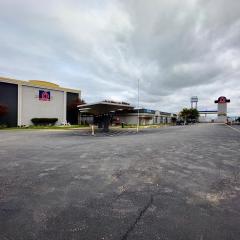 Motel 6 Mesquite, TX Town East