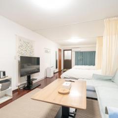 Ikebukuro East Exit Queen Bed Room, 2F