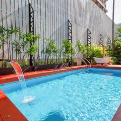 Sathorn Private Pool Villa