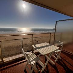 Studio face mer avec balcon, proche commerces et plage - FR-1-197-164
