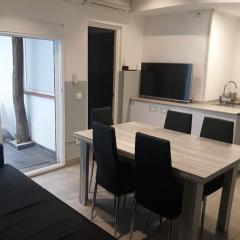 Cozy Apartment With Terrace Ariqus City