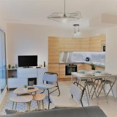 Appartement moderne 3* avec balcon, proche du lac et plage, parking privatif, Wi-Fi inclus - FR-1-239-862