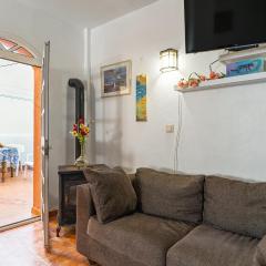 4 Bedroom Cozy Home In Facinas