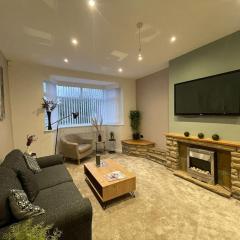 Modern Spacious 5 Bed House in Newcastle