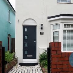 Modernised House Close To City Centre