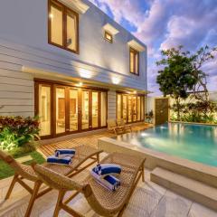 Freshly Renovated 3 BD Homey Central Villa