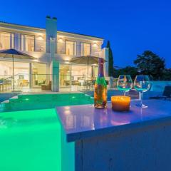 Villa Soleil blanc, luxury villa with private pool