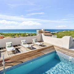 Fine 3 BR Oceanview Penthouse in Prime Location - La Perla Sky