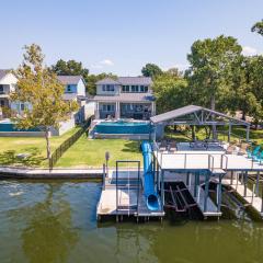 Luxury Lake LBJ House with Heated Swimming Pool and Spill Over Hot Tub and 2 Boat Slips