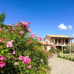 ISA - Residence with swimming pool in Sorano, apartments with air conditioning and private outdoor area