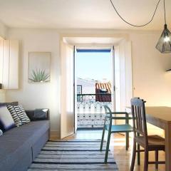 BH4E-3br with view in Heart of Bairro Alto - Bright