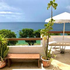 Quarto, sala, cozinha e banheiro - 2 minutos da praia do porto da barra - ar condicionado