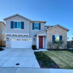 Modern Ripon Home - Whole House with Garage