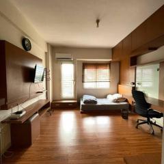 Cozy Studio-Sized Room at Galeri Ciumbuleuit Apt 2 by GroRental