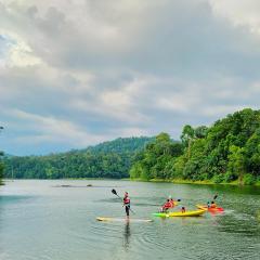 Lake House for a perfect break, healing, hiking & fishing