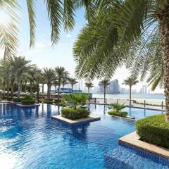 StoneTree - Luxurious 1 BR with Beach Access at Fairmont The Palm