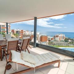 Stunning modern apartment in Middel Views Higueron